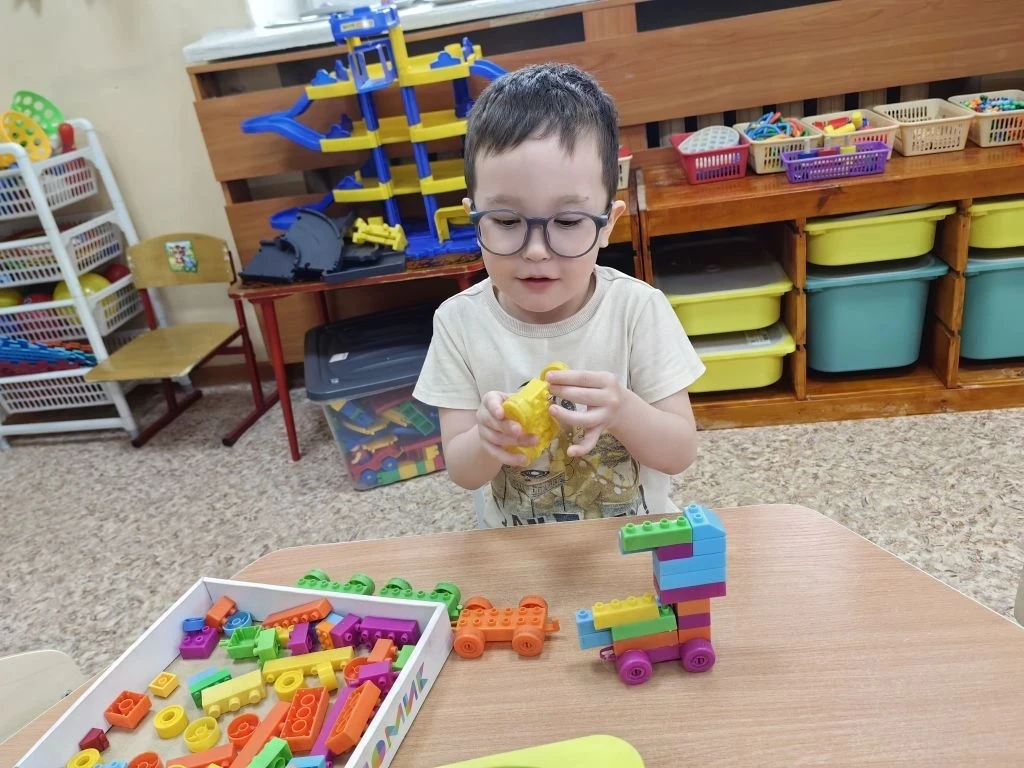 🧩 Свободное время с пользой: конструируем и развиваемся во второй младшей группе "Росинка"

Одно из