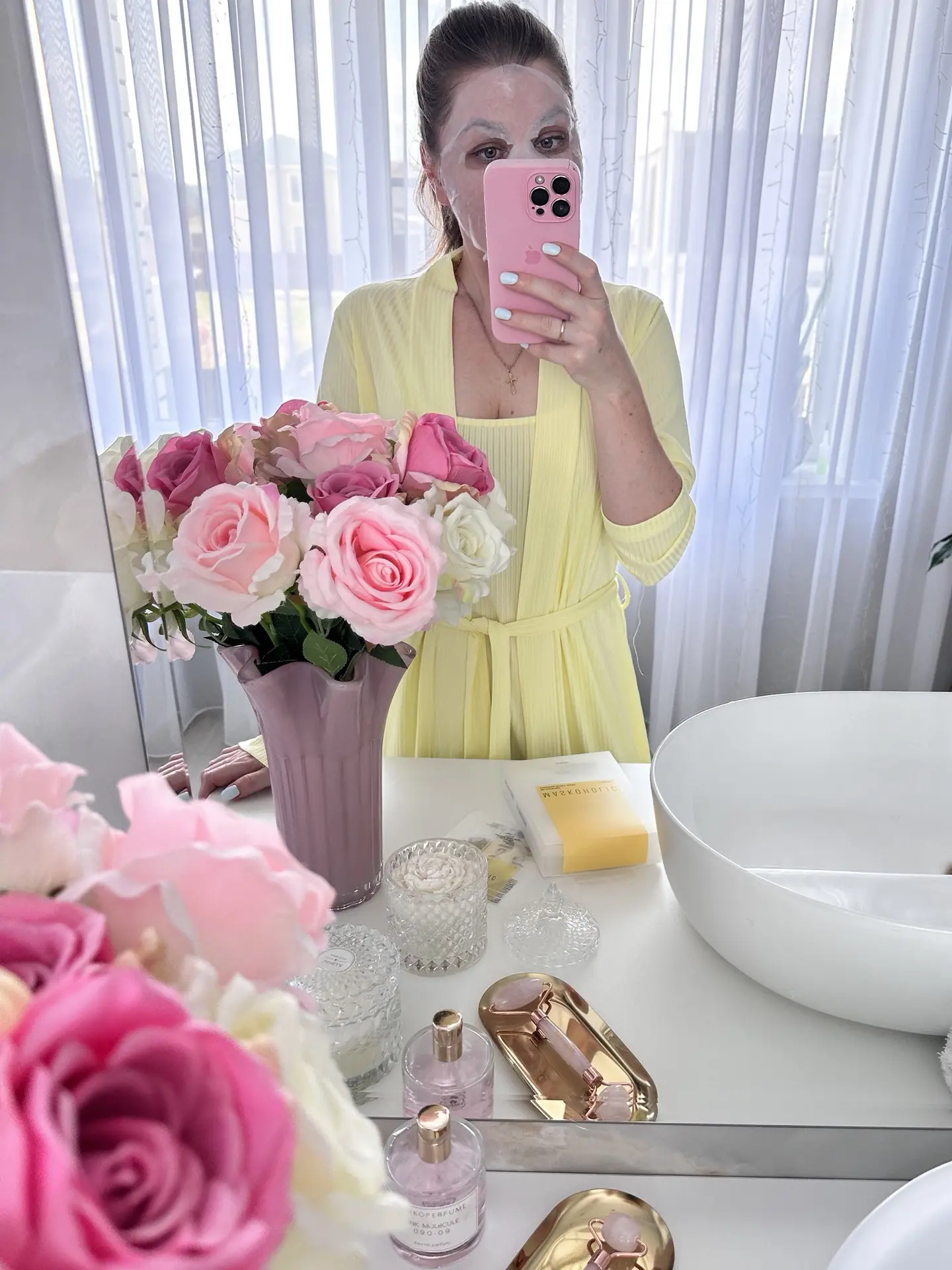 🌤️Всем доброе субботнее утро!
 
💕Утро для себя, сделала масочку
 
Сейчас мои проснулись позавтрака