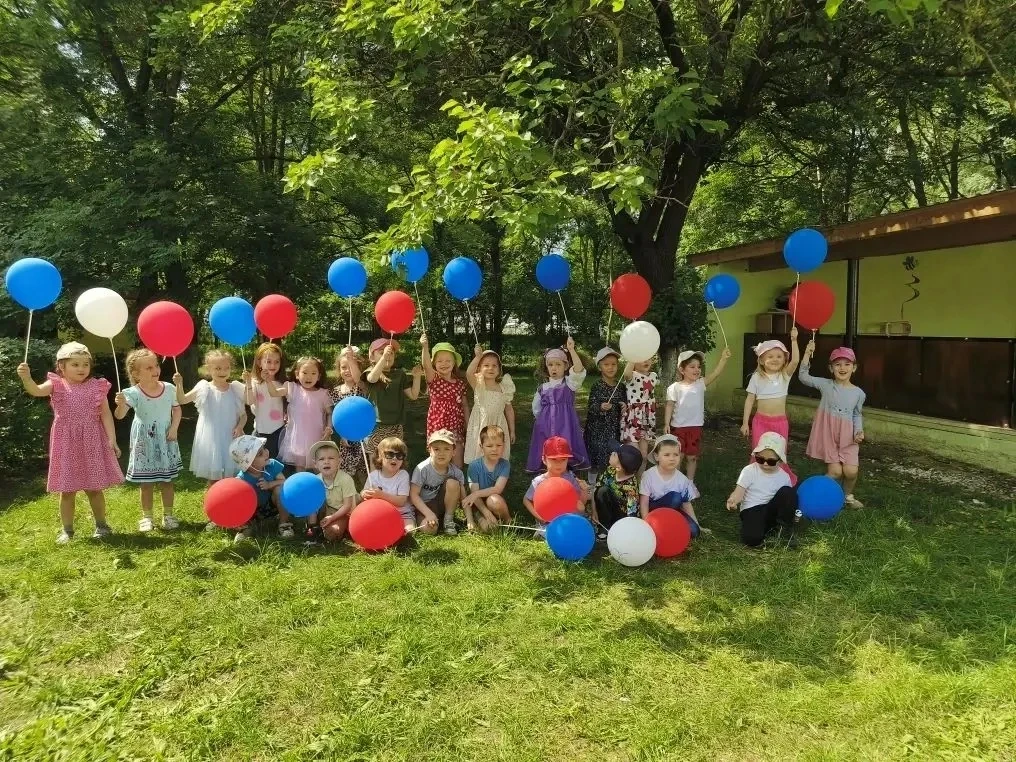 🇷🇺 День России в нашем саду -это было волшебство!

📆На прошлой неделе мы окунулись в настоящую ат