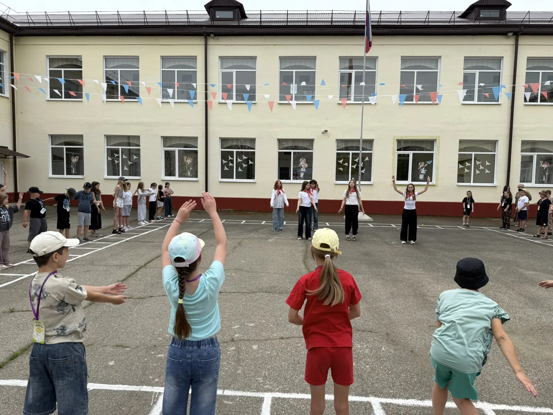 🌟 День Первых в летнем пришкольном лагере «Дружба»! 🌟

Сегодня в нашем лагере «Дружба» прошел неза