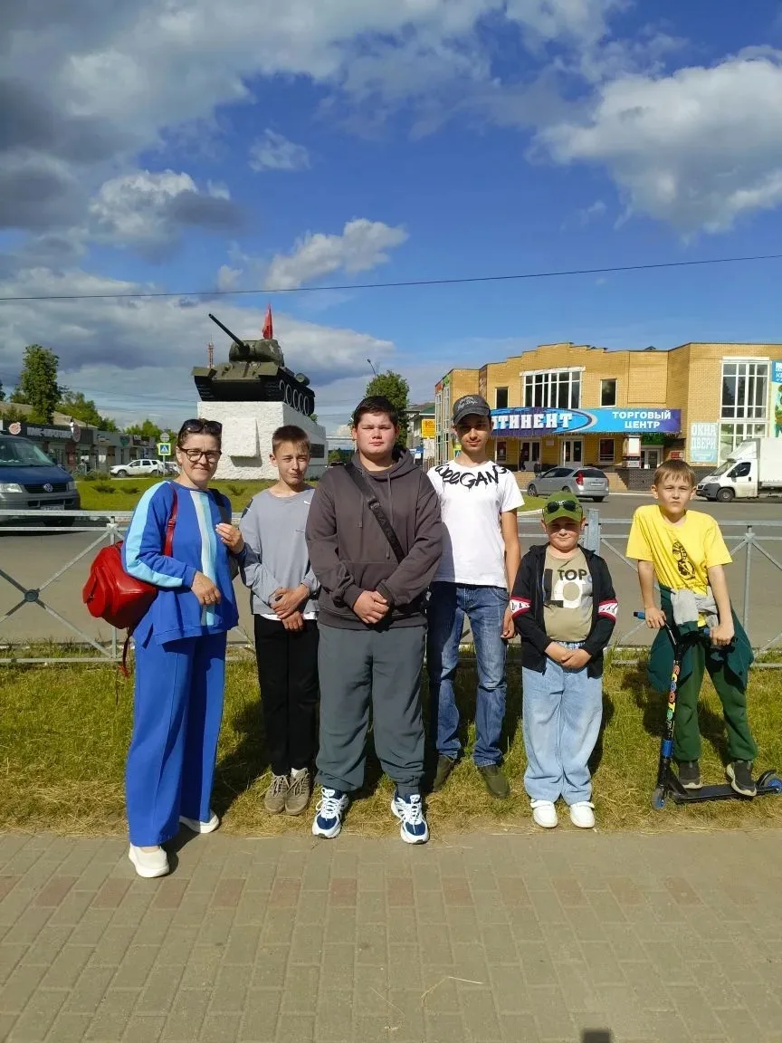 https://vk.com/album-64546253_313795778
🏃‍♂Ученики нашей школы отправились в туристический поход в 