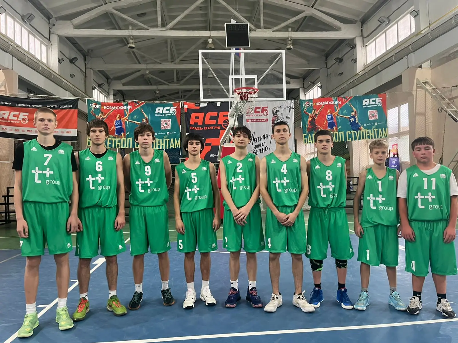Бронза — наша! 🥉
Юноши взяли 3-е место на городском этапе КЭС-БАСКЕТ! Гордимся! 💪🏀
#КЭСБАСКЕТ
