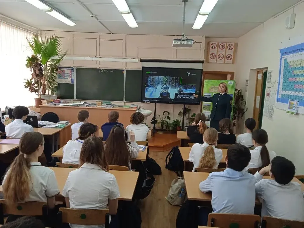 🐾🌿Сегодня для учащихся 7-9 классов прошла увлекательная встреча с сотрудником Государственного ком