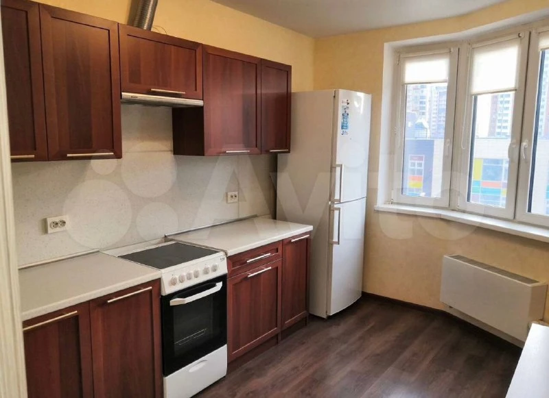 Сдам 1-к квартиру 37м2
М. Некрасовка, ул. Недорубова д. 18 к.3
50 000 руб/мес — собственник

Сдaю кв