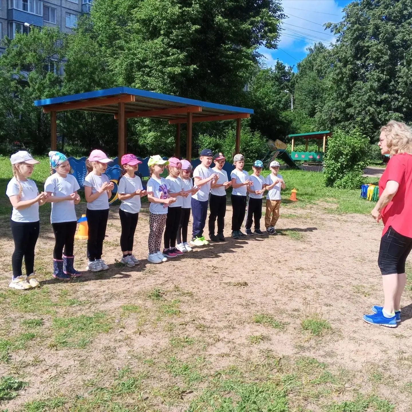 💫 ПУТЕШЕСТВИЕ ПО СКАЗКАМ 🌟

У наших ребят из подготовительной группы прошёл замечательный физкульт