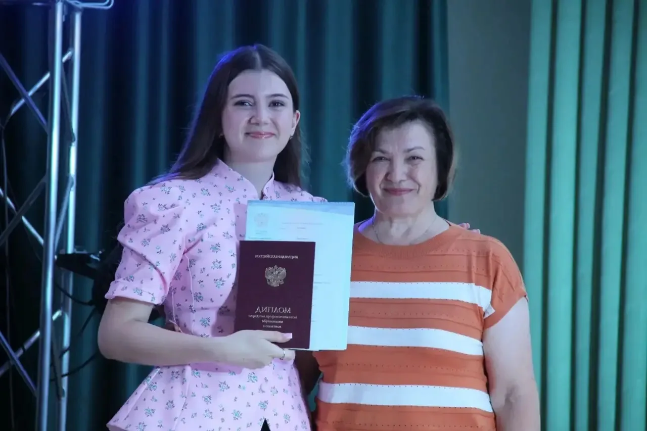 🎓 Новый старт для 370 профессионалов: в Томском аграрном колледже прошёл выпускной!

В торжественно