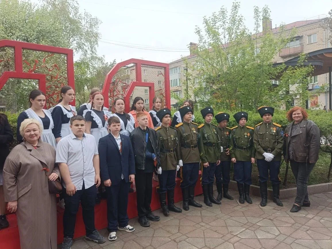«Ура! Победа!» — создаем символ единства памяти

На Центральной площади Уссурийска проходит акция «У