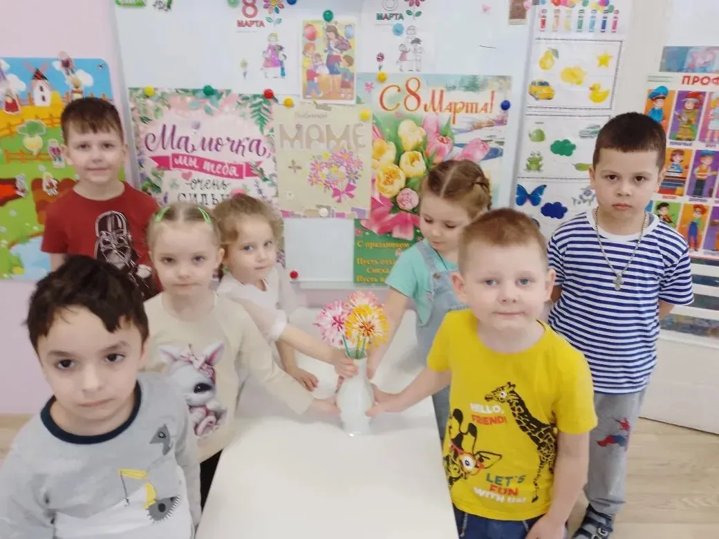 🌺Ребята средней группы «Чебурашка» подготовили для своих мам очень необычные подарки: провели интер
