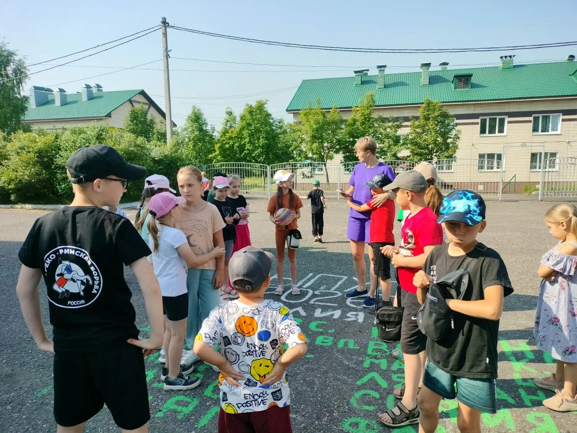 #ВотОноКакоеНашеЛето
#ШкольныйОздоровительныйЛагерь
   9 июня отмечается замечательный праздник Межд