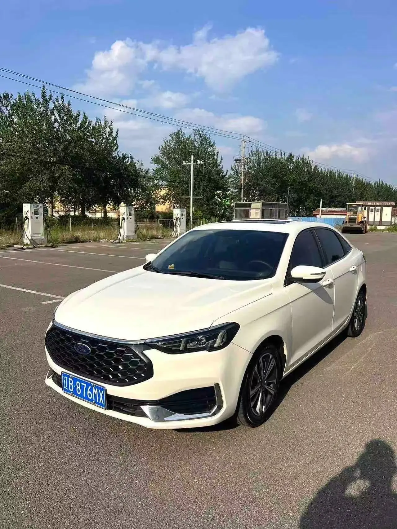 🚗 Ford Escort 2021 1.5 Diamond Edition Automatic

📅 Дата регистрации: 25.01.2022
📈 Пробег: 50 000