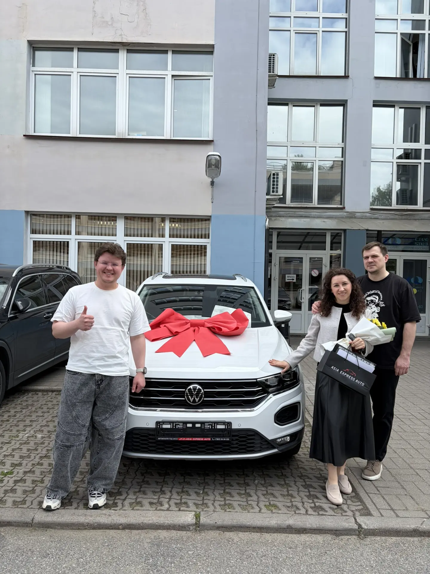 Выдача автомобилей!✔️

Выдали очередной автомобиль счастливому клиенту в
г. Санкт-Петербург🥳
Выдача