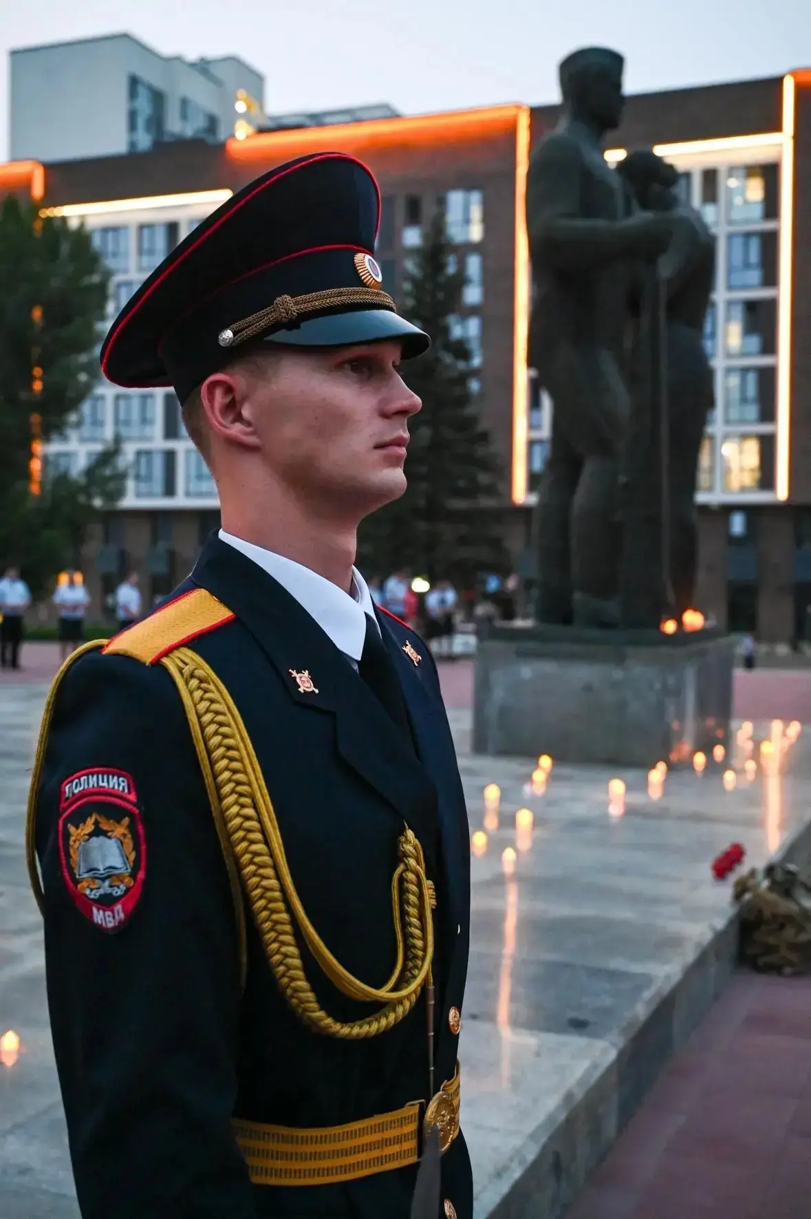 В День памяти и скорби руководство и взвод почетного караула БЮИ МВД России приняли участие в патрио