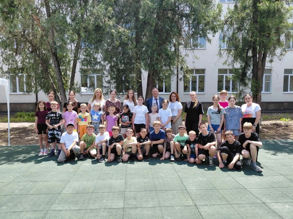 В пришкольном лагере на базе МКОУ «СОШ ст. Екатериноградской» прошёл увлекательный День Первых.
Гост