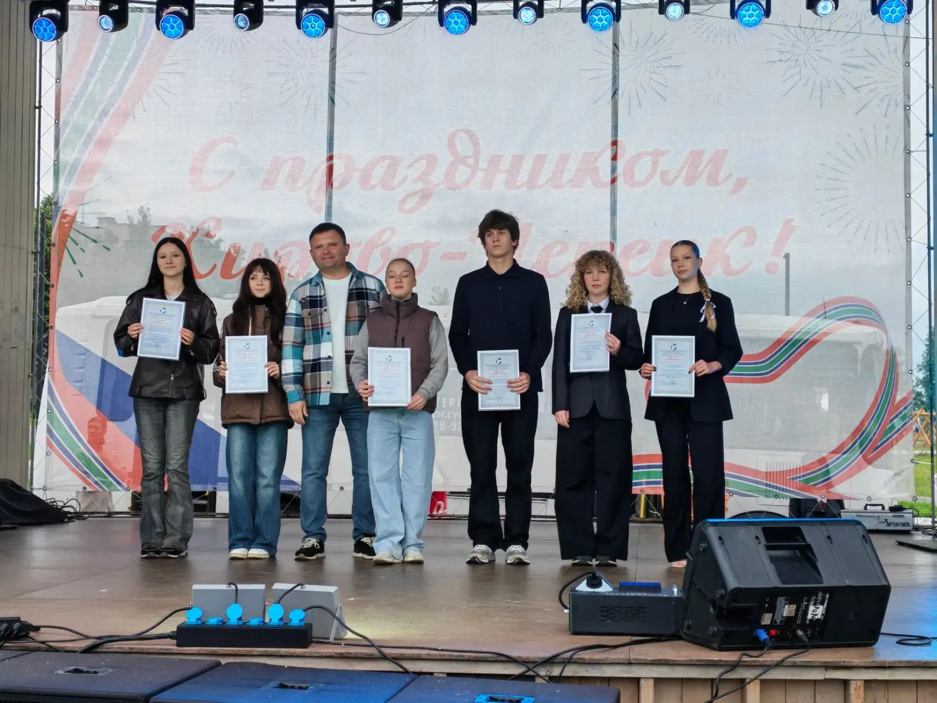ЕЩЁ ПОБЕДЫ!
Лицей – победитель в региональном марафоне «Добрая Вятка» в городе Кирово-Чепецке.
Плешк