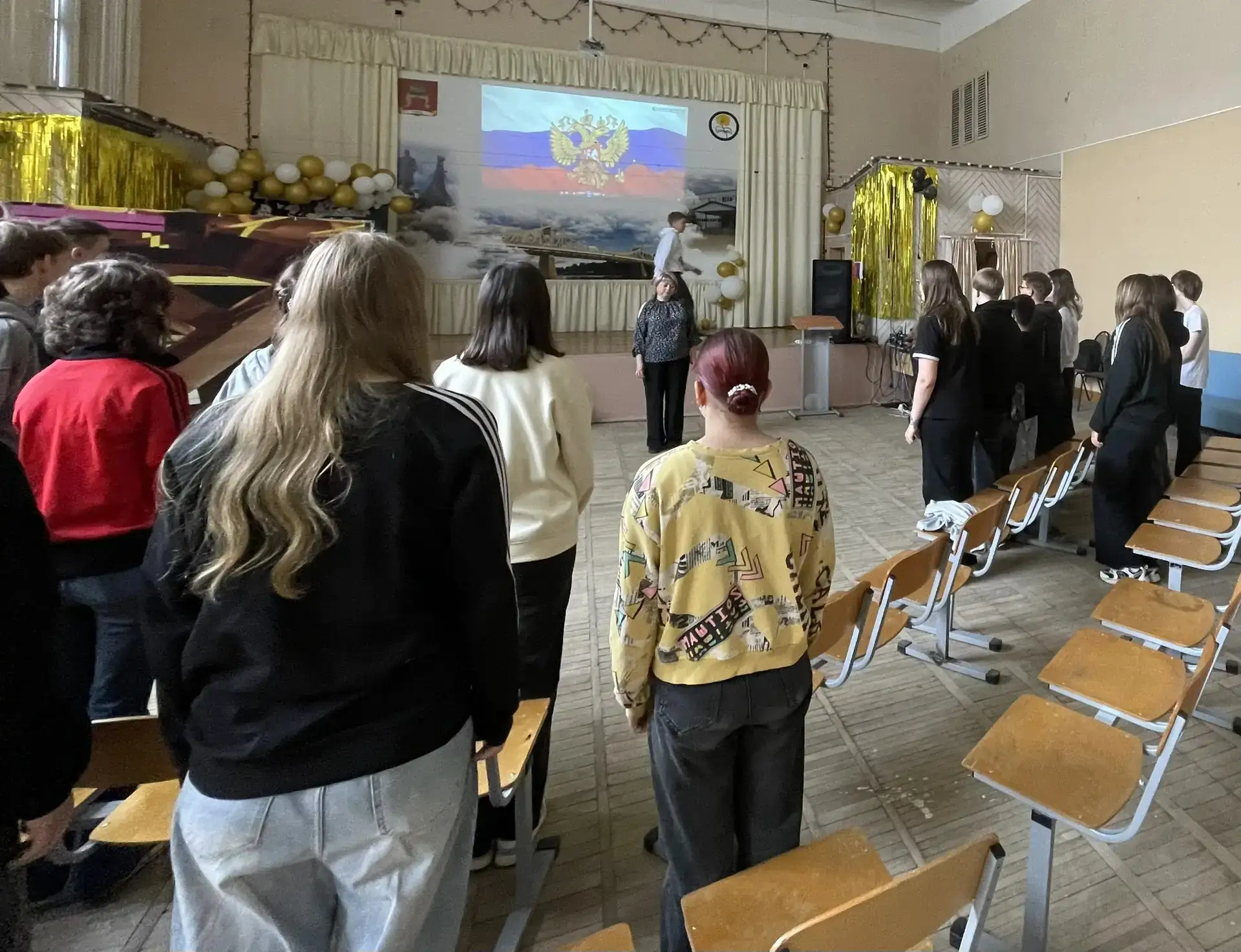 Сегодня в нашем трудовом лагере прошел «Код единства» — и это было по-настоящему здорово!
✨ Ребята  