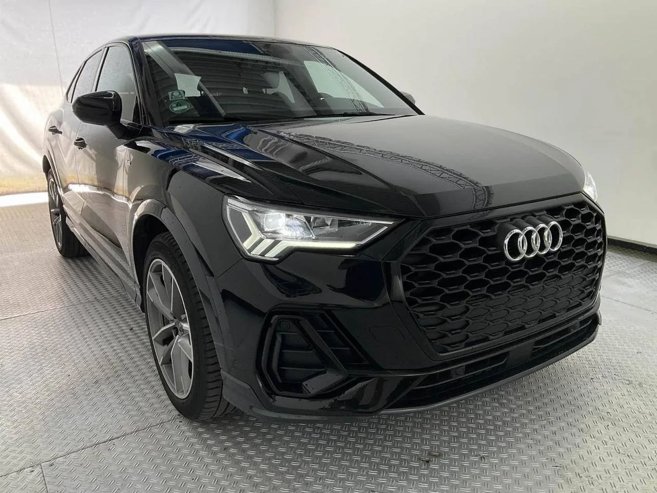 📌Audi Q3 Sportback S-line с Европейского аукциона 

Элегантный кузов, комбинированный салон, мульти