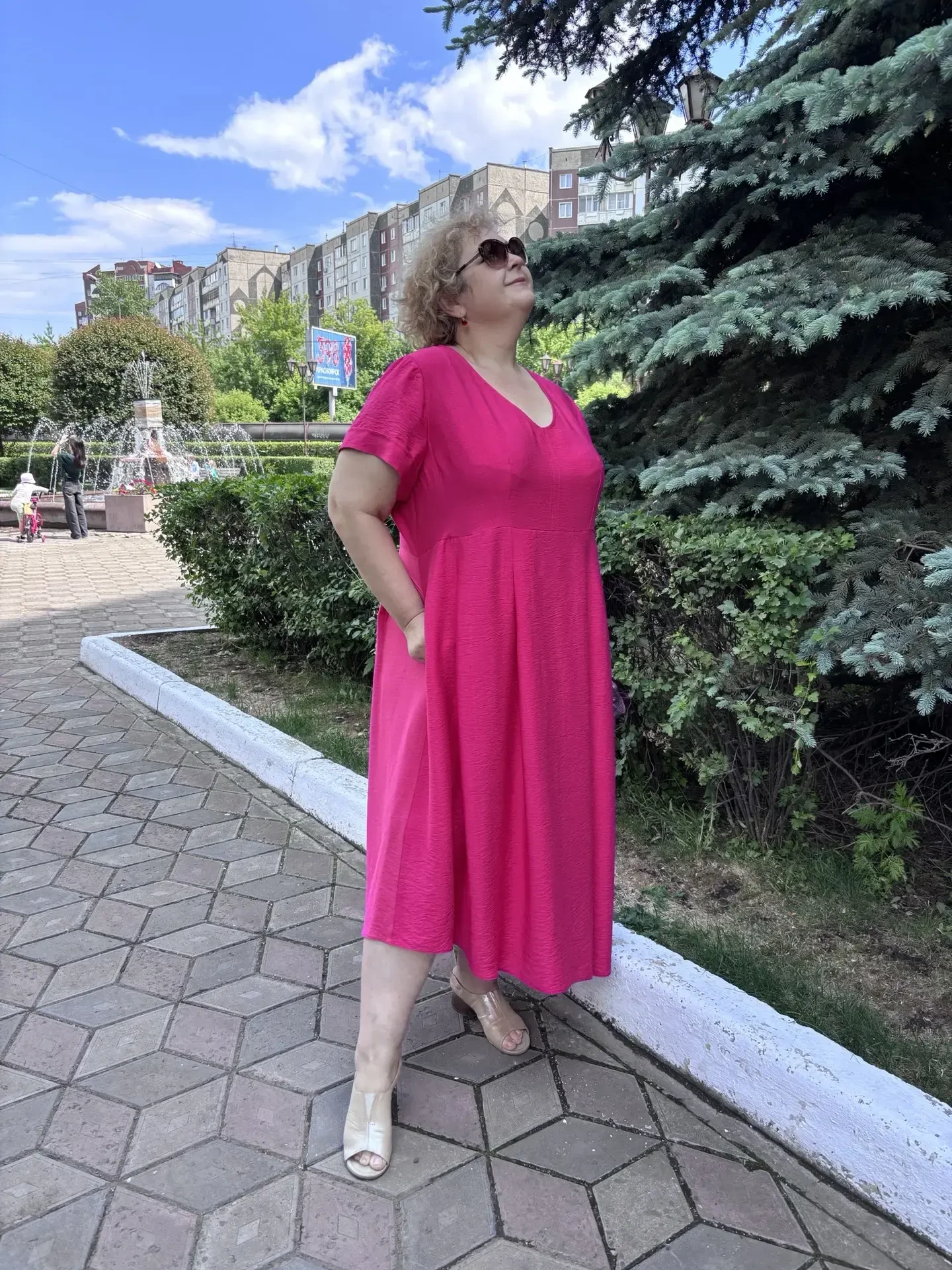 Платье готово 😊Когда выбирала модель для нового марафона, долго сомневалась. Обычно к платьям с отр