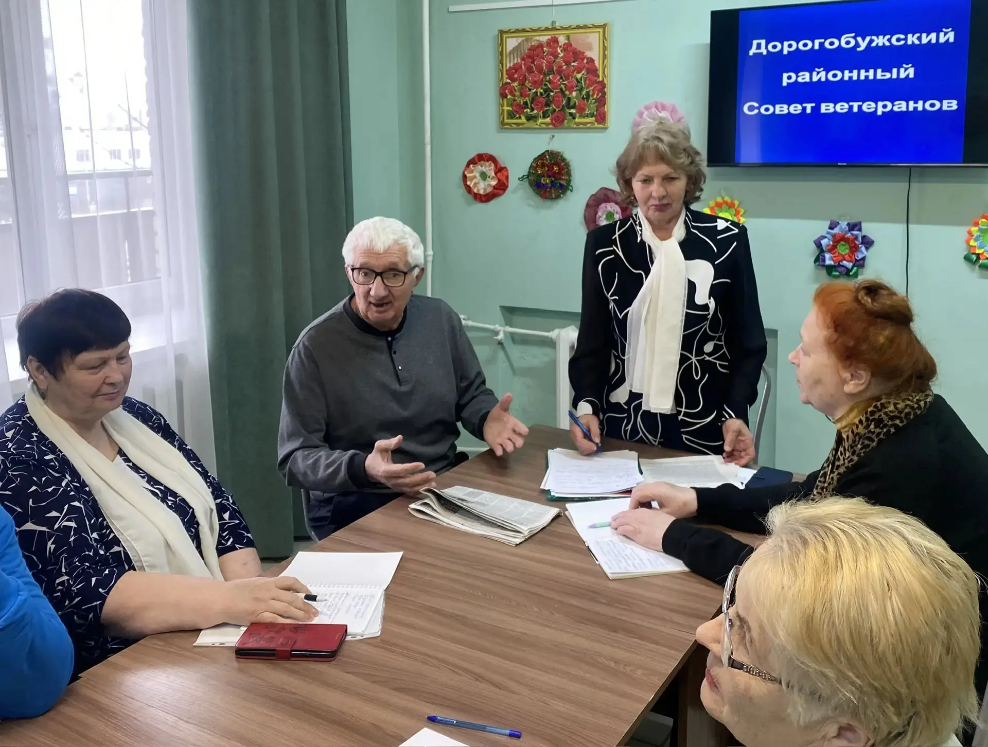 В «Клубе Золотого возраста», СОГБУ «Дорогобужский КЦСОН» состоялось очередное заседание Дорогобужско