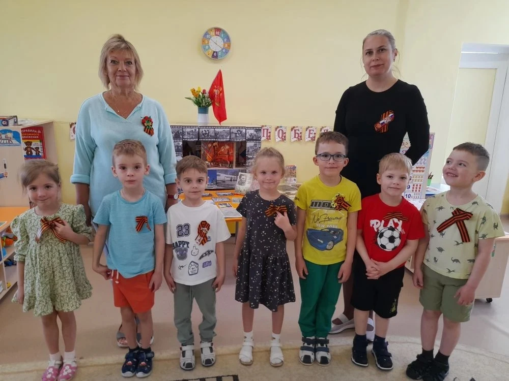 🎗Акция "Георгиевская лента"

🕯🎗В преддверии празднования Великой Победы в группе "Кувшинки" прошл