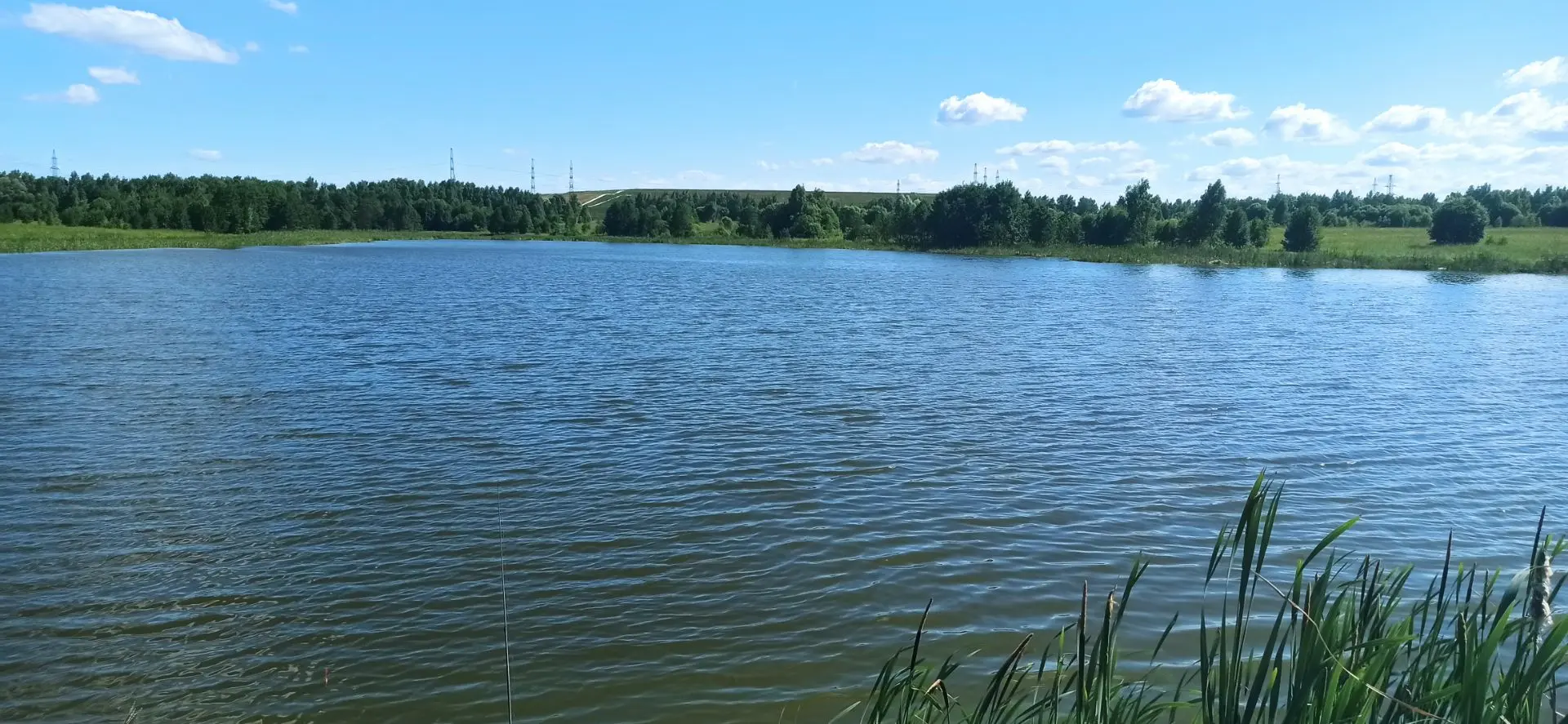 Сижу на Рыбалке!!😁🐟🐟 Очень сильный ветер даже закидывать не удобно!🤷‍♂️