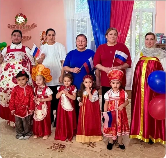 🇷🇺12 июня наша страна отмечает один из главных государственных праздников — День России. Это симво