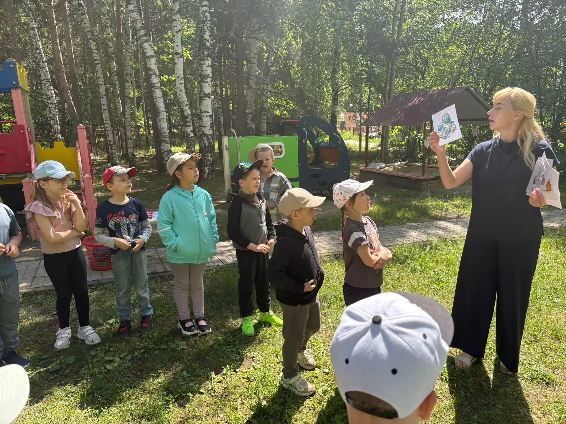 🧸🚸 Осторожно, дом: даже знакомые вещи могут быть опасны!
В рамках проекта «Академия Безопасности» 