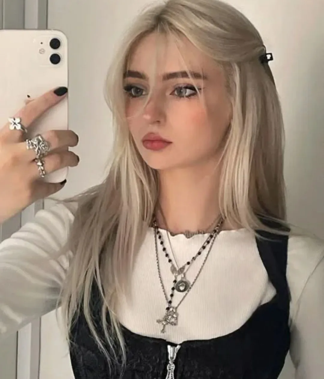 👸 Мисс MAX июнь 2026

Победитель: Юля (ID: 44075952)
Суперлайков за июнь 2026: 38