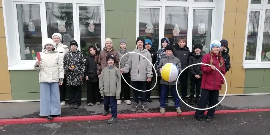 Забота о здоровье — это весело и полезно! 🍎🏃‍♂️

Сегодня в 4 классе прошел необычный «Урок здоровь
