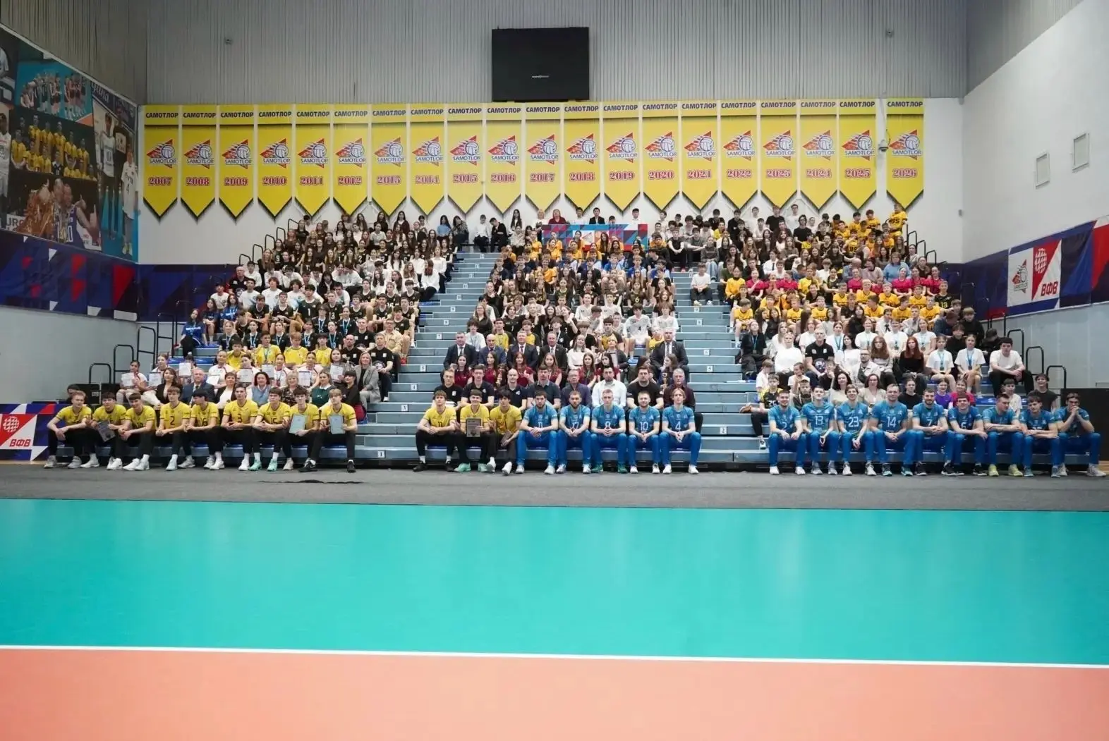 🏐 Торжество волейбола в Нижневартовске!

В спортивном комплексе «Самотлор» состоялась торжественная