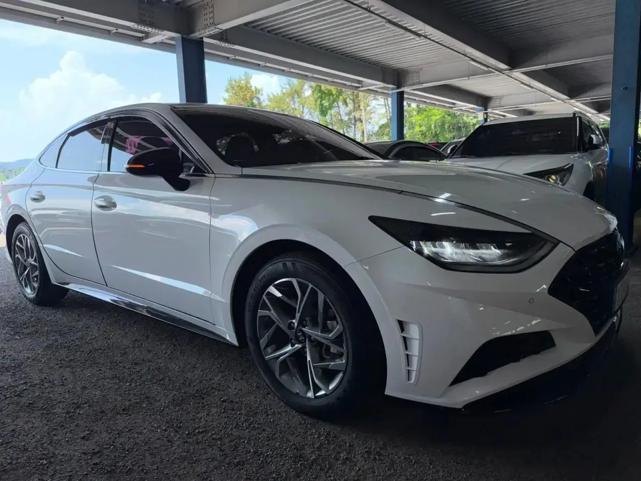 🔥HYUNDAI SONATA 🔥

Комплектация: PREMIUM PLUS 

•Двигатель 2.0 - 160 лс.
•Пробег : 15.000 км
•Сост