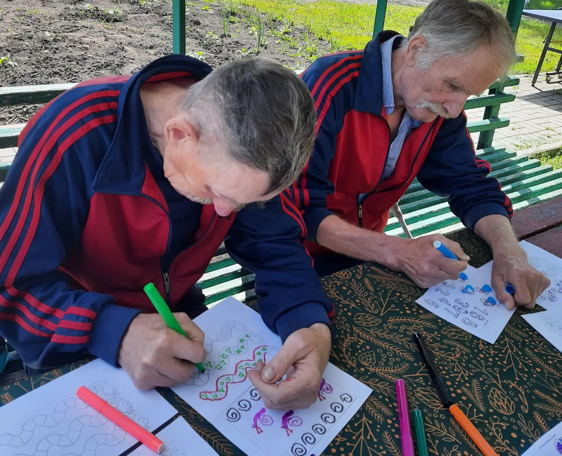 Забота о мозге: коррекционное занятие на свежем воздухе
Свежий воздух — идеальный фон для тренировки