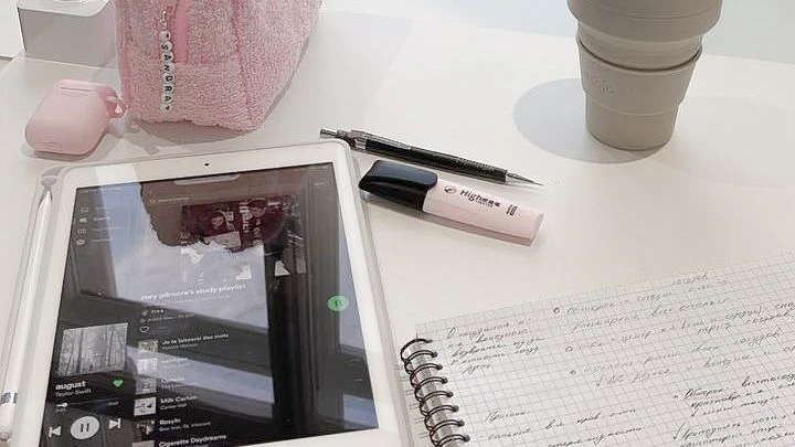 📖📌 Слова - связки для эссе

❝ First and foremost ~ первое и наиболее важное/во-первых
❝ The first 