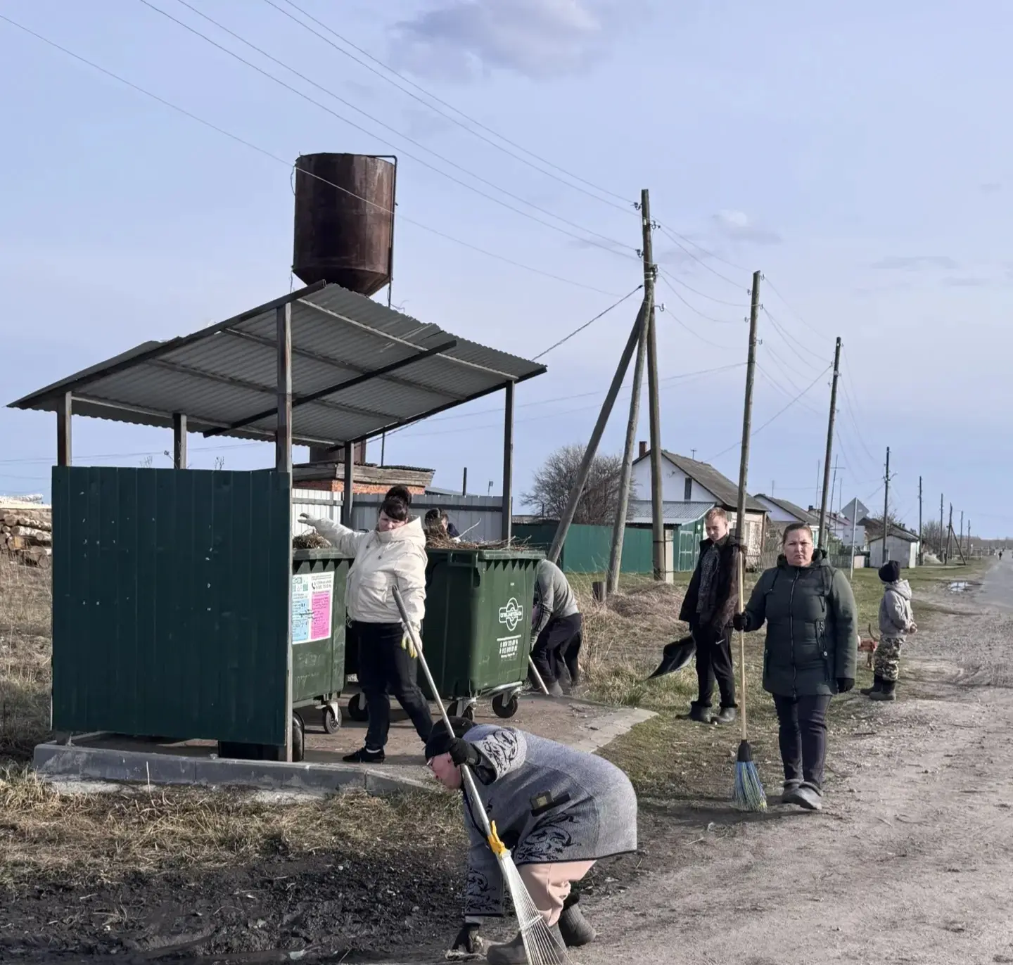 В преддверии первомайских праздников жители села Чекуново откликнулись на призыв Фабричного сельског