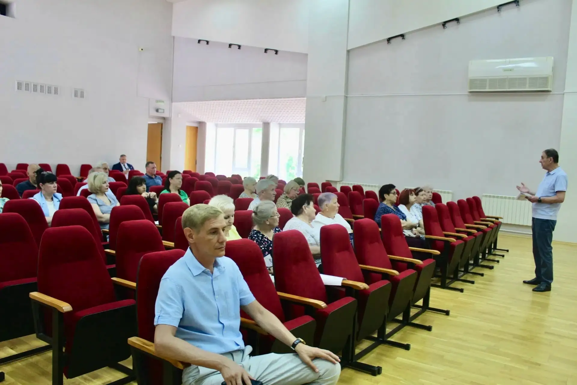 Сегодня в большом зале Администрации муниципалитета был организован семинар для повышения уровня гра