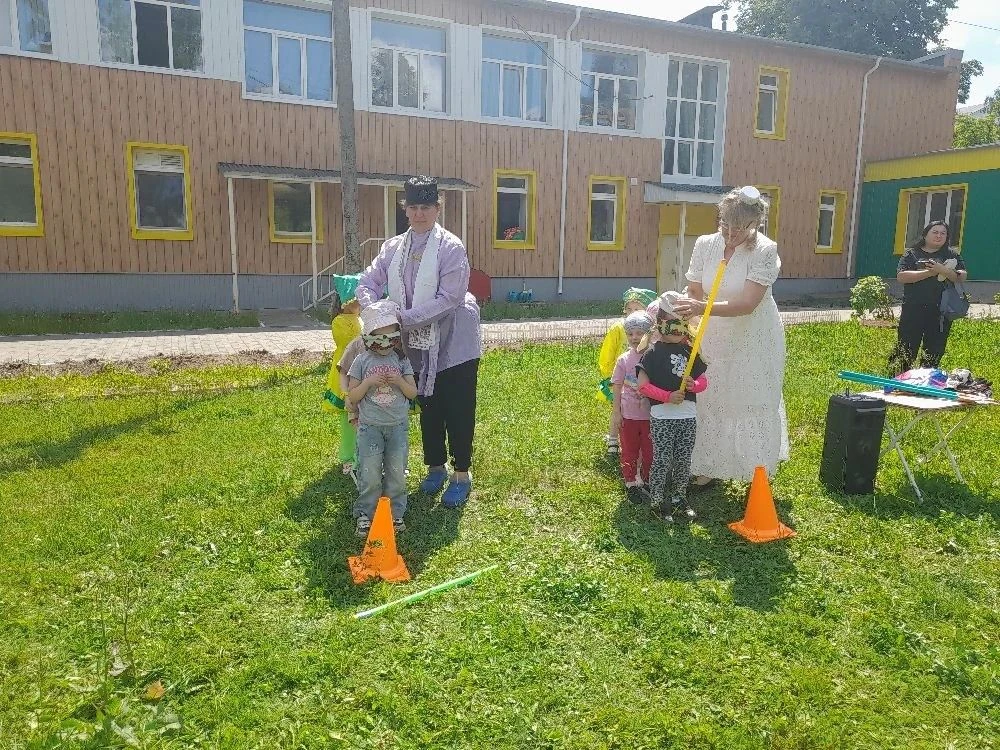 «Сабантуй»/«Сабантуй»
В детском саду №17 «Ромашка» прошёл долгожданный национальный татарский праздн