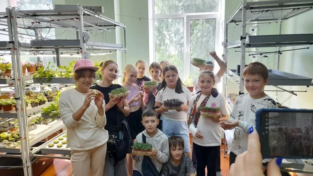 🌿 Путешествие в мир аграрной науки: школьники побывали на экскурсии в УдГАУ! 🌿Ребята из детского л