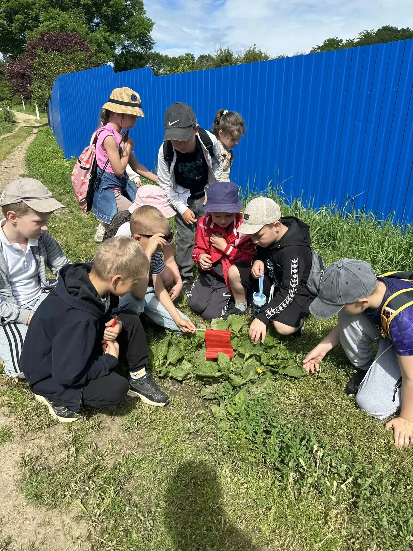 В первые дни летних каникул ☀️первоклассники со своим классным руководителем, Шишкиной Татьяной Егор