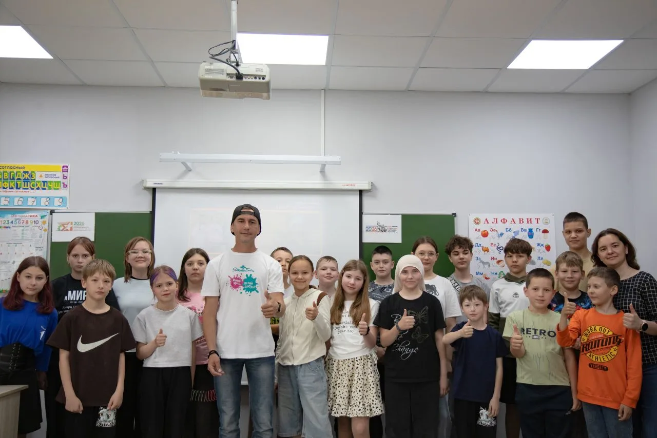 Детей из пришкольного лагеря Бавлинской гимназии №4 познакомили с добровольчеством 💜 
 
Руководител