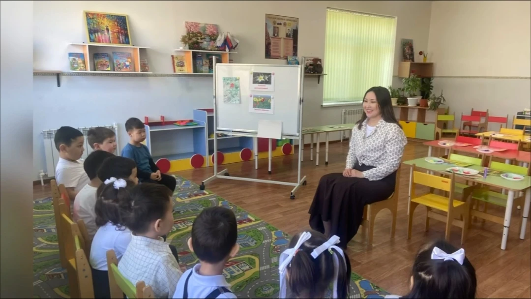 ☀️ В группе «Радуга» сегодня цвела настоящая степь!

Кукуля Эрдниевна провела интегрированное заняти