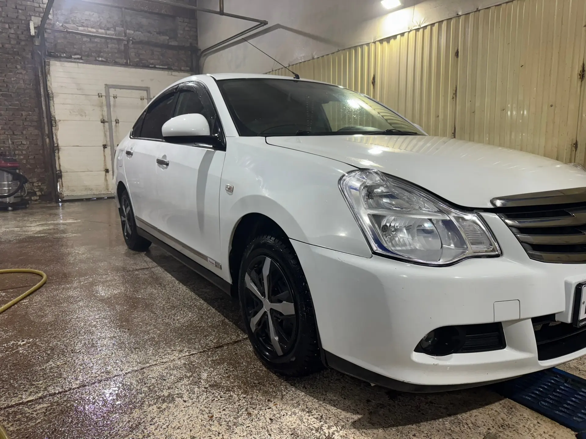 Продаю Nissan Almera год 2018 в хорошем состоянии вложений не требует газового оборудования установк