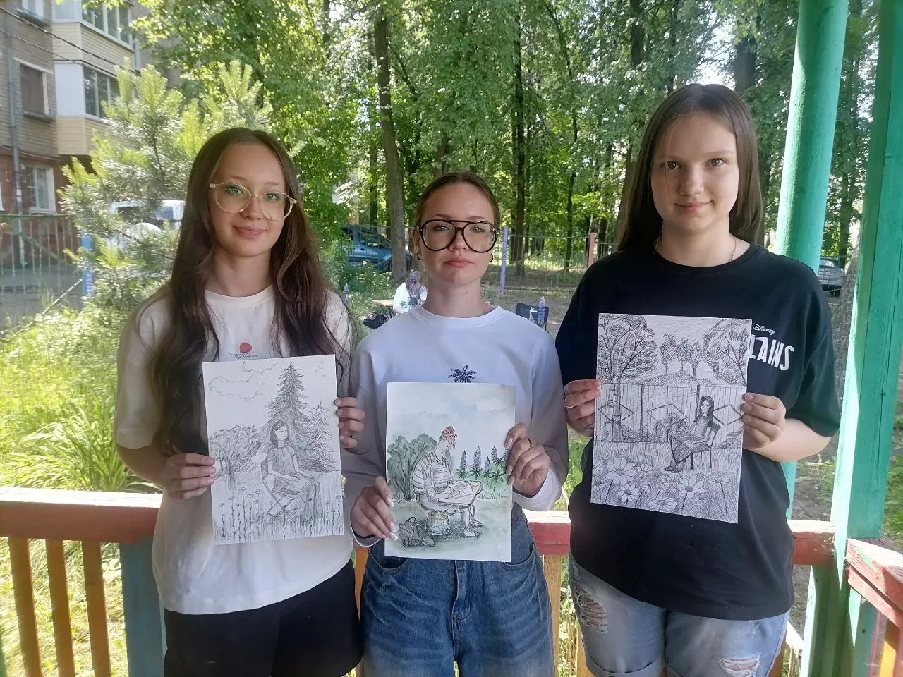 🎨 Две недели пролетели незаметно. Вот и закончился пленэр у юных художников.

Надеемся, ребятам был