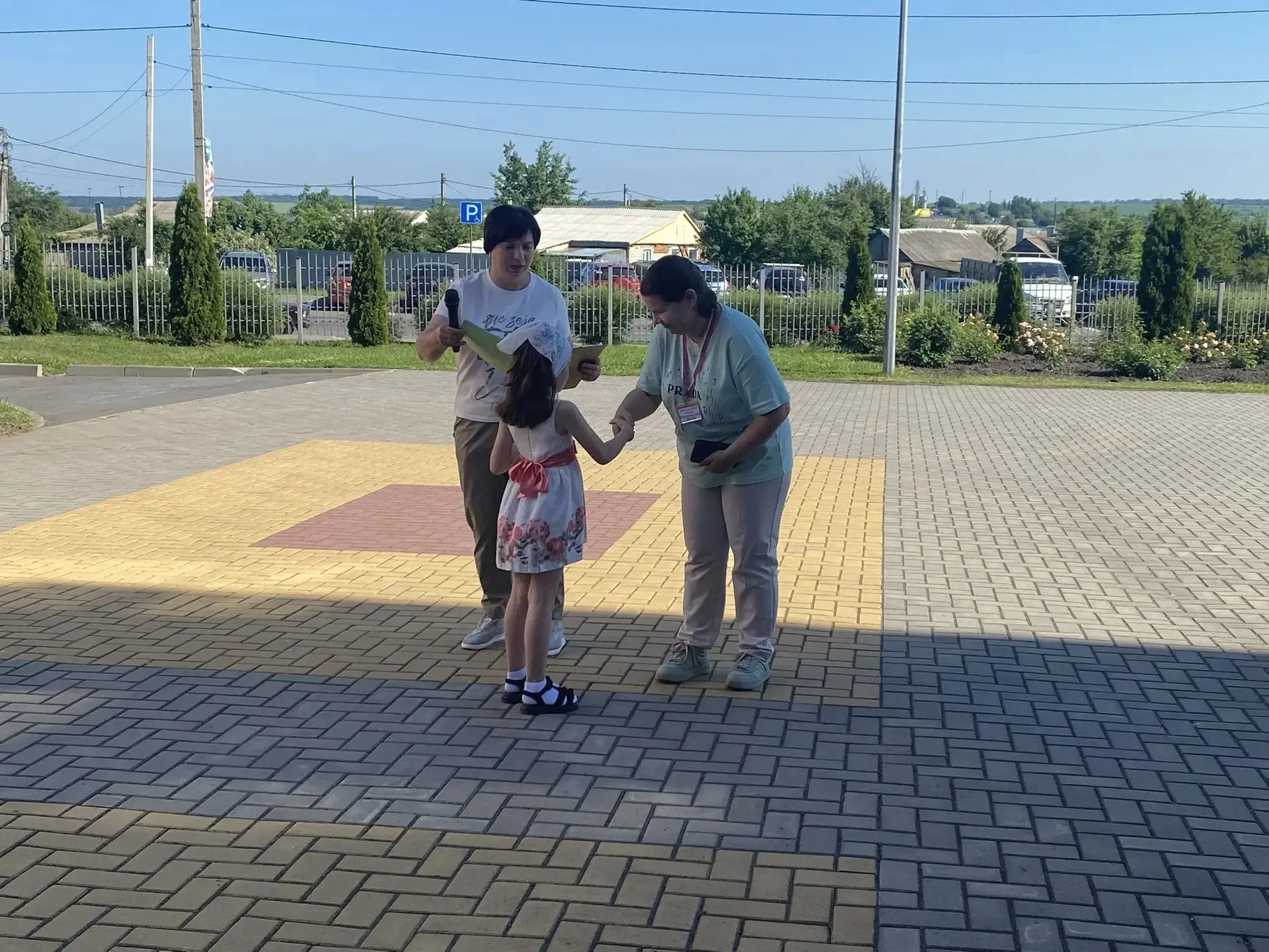 🎖️ Ежедневная линейка с награждением: лучшие моменты дня в лагере «Радуга»! ✨
Каждое утро в нашем л