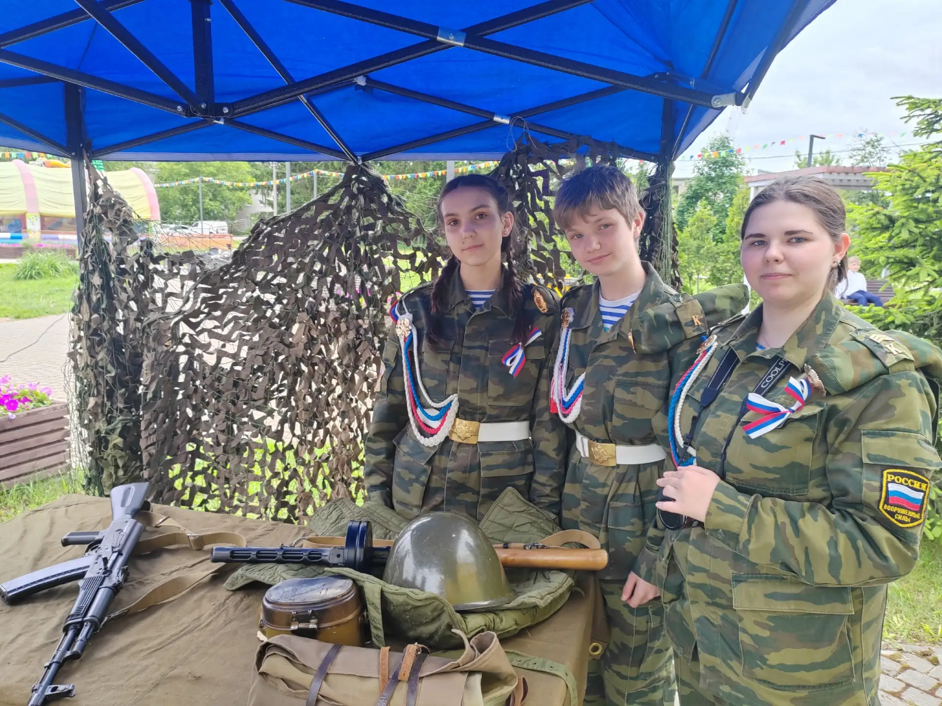День России г. Кингисепп

12 июня на общественной территории у городского дома культуры и в концертн