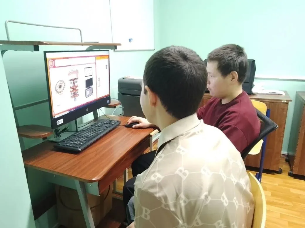 Учащиеся школы посетили урок цифры на тему: «Как кодить на квантах»
Ребята сделали шаг в будущее и п