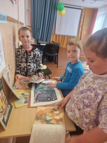 В «Летнем калейдоскопе» прошёл на ура! 🎉 Самый большой плюс — формат «без скуки». Дети не сидели за