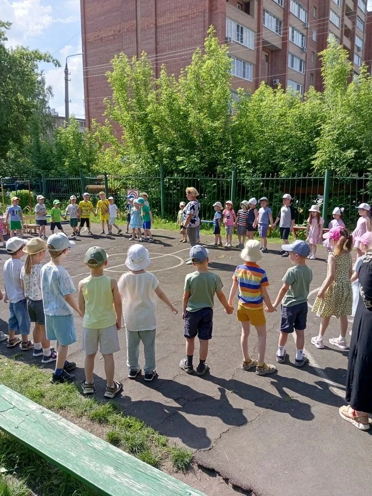 Ребята старших и средних групп участвовали в викторине по сказкам А. С. Пушкина. Дети знают много о 