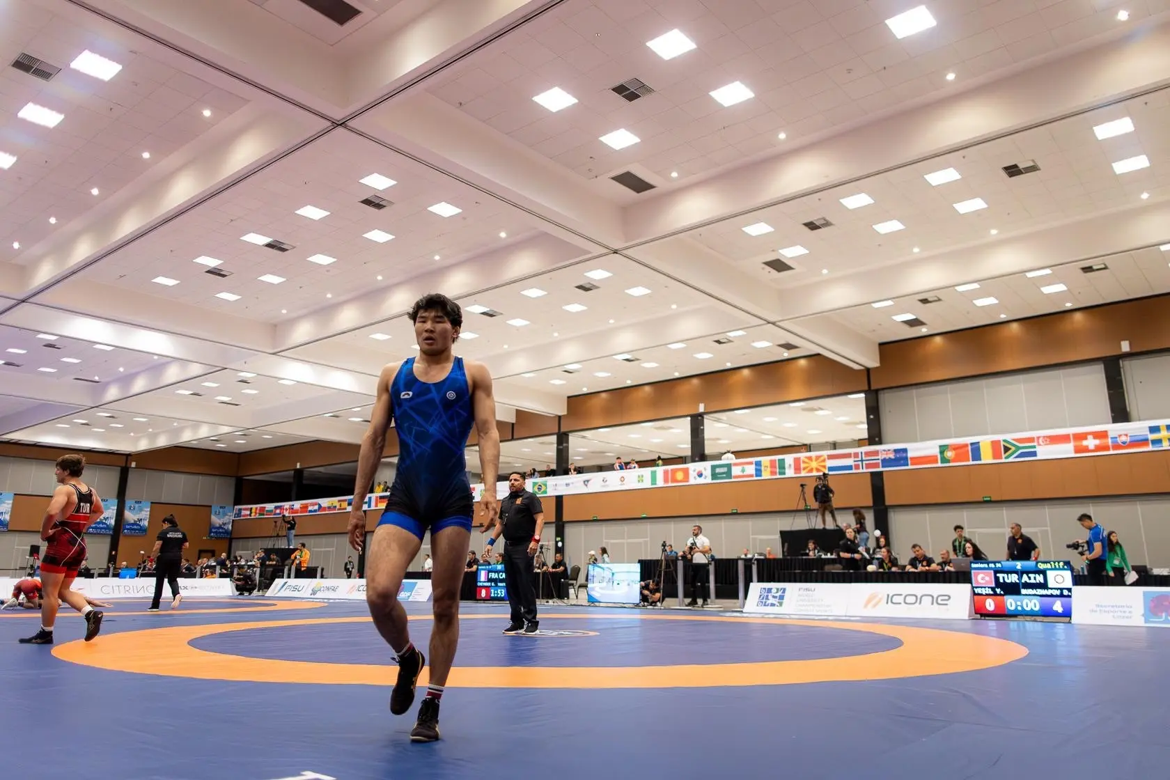 🤼‍♂️ Сборная России по спортивной борьбе вернулась с триумфом с чемпионата мира среди студентов

На