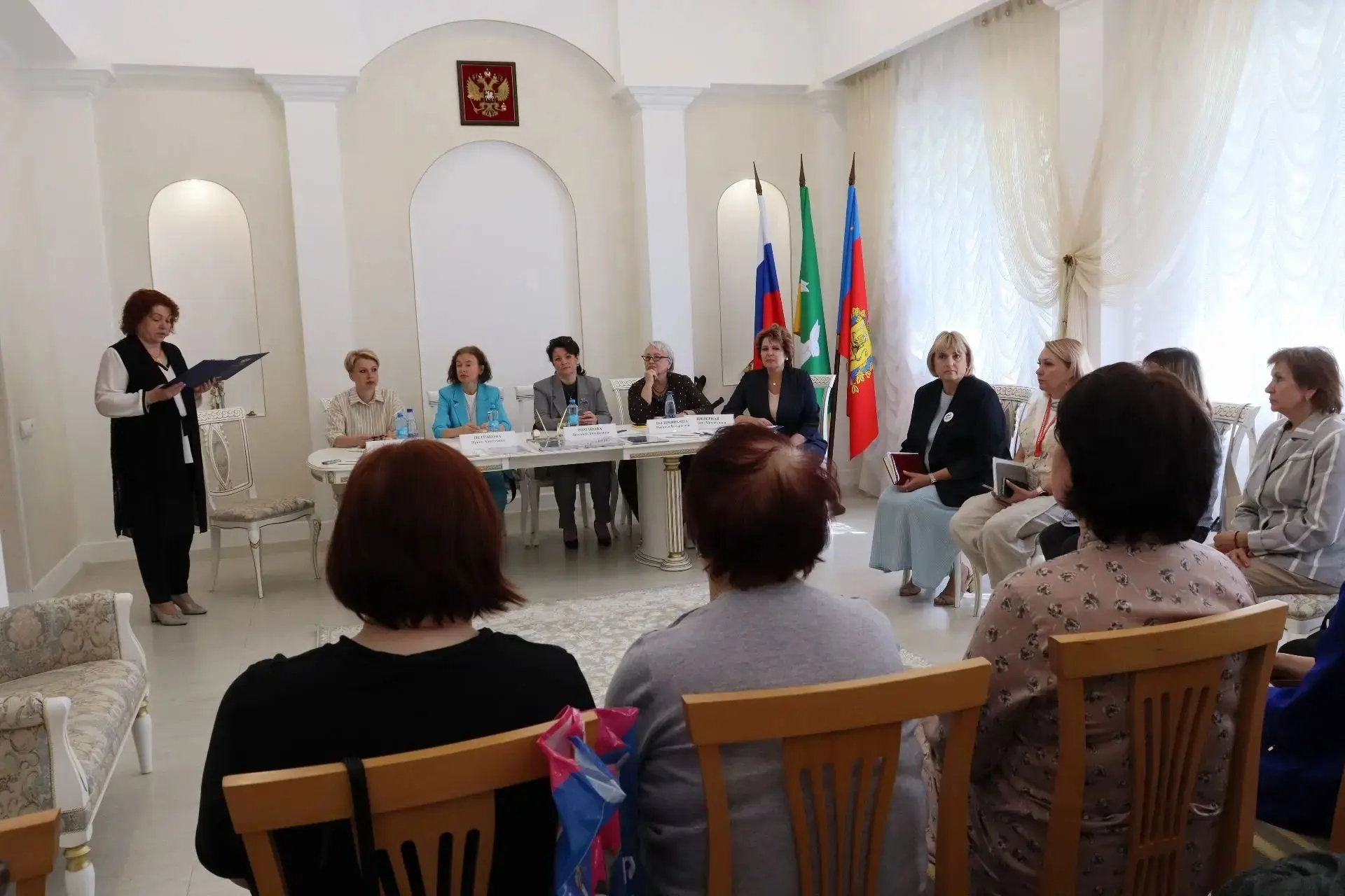 В Коврове обсудили правовую помощь участникам СВО и их семьям: итоги круглого стола
 
📌3 июня в гор