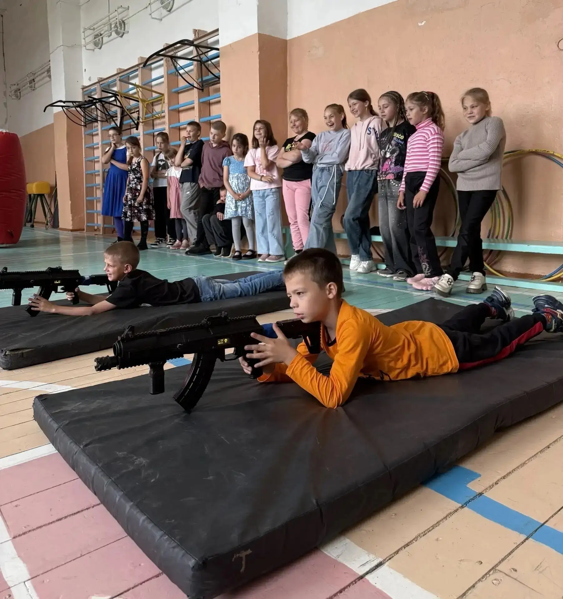 🎉😁 Ура! Первая смена в пришкольных лагерях в полном разгаре! 

Каждый день — это шанс попробовать 