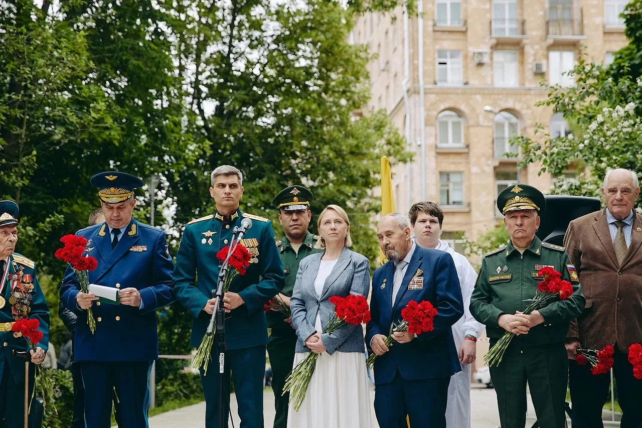 ⭐️ По всему городу прошёл Единый день акции памяти, приуроченный ко Дню памяти и скорби

Мероприятия